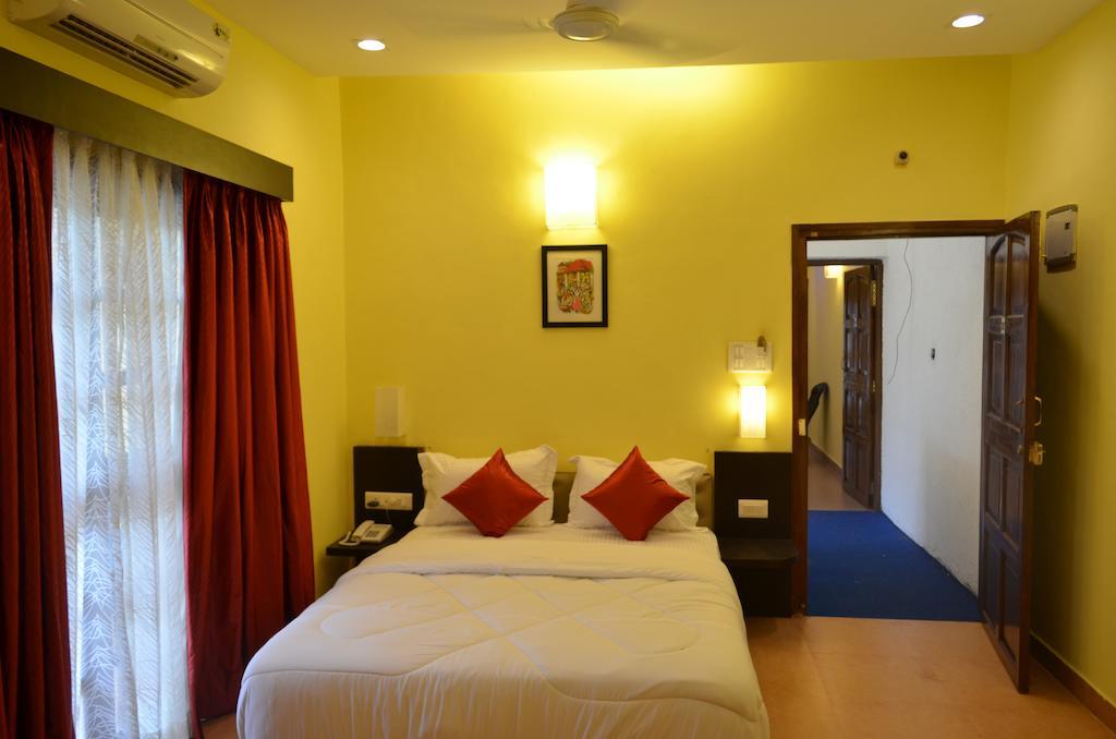De Sai Palace Calangute Rum bild